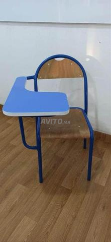 Chaise semi métallique