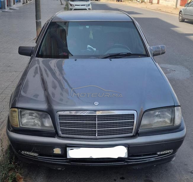 Mercedes-Benz 220 Diesel Manuelle 1995