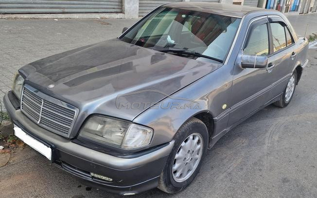Mercedes-Benz 220 Diesel Manuelle 1995