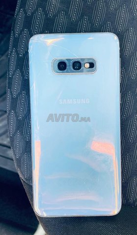 Samsung s10 E etat comme neuf