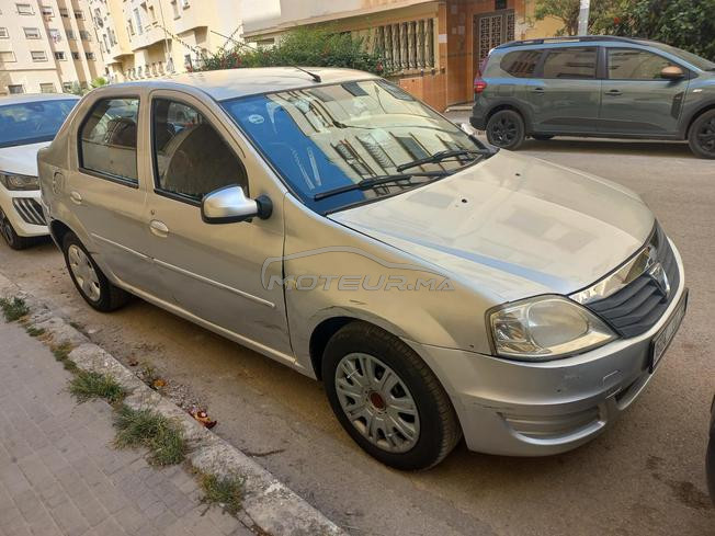 Dacia logan en très bon état model 2013 