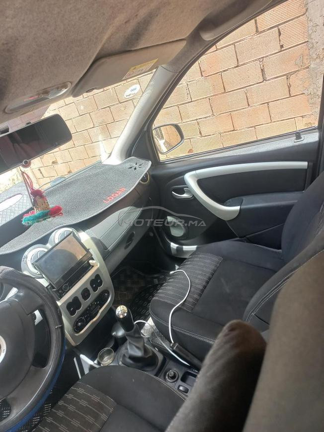 Dacia logan en très bon état model 2013 