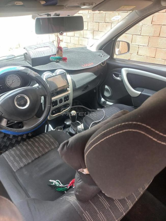 Dacia logan en très bon état model 2013 