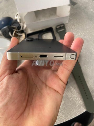  SAMSUNG S25 ULTRA ET GALAXY WATCH  7