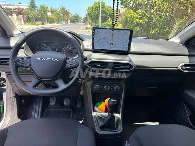 Dacia Logan 2023 toute option