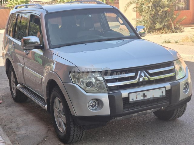 Mitsubishi Pajero  7 place manuelle 
