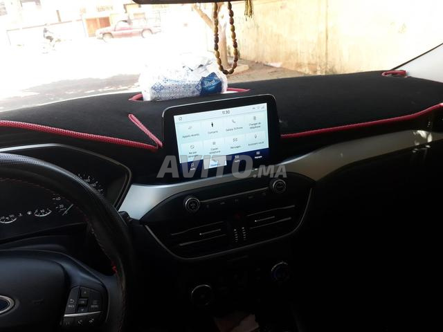 Ford Kuga Diesel Manuelle 2021 à Sidi Bennour - 2