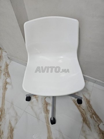 Chaise Blanche