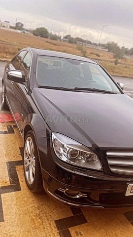 Mercedes-Benz 220 Diesel Manuelle 2009 à Rabat