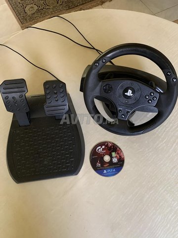 Volant ps3 ps4 ps5 et gran turismo sport