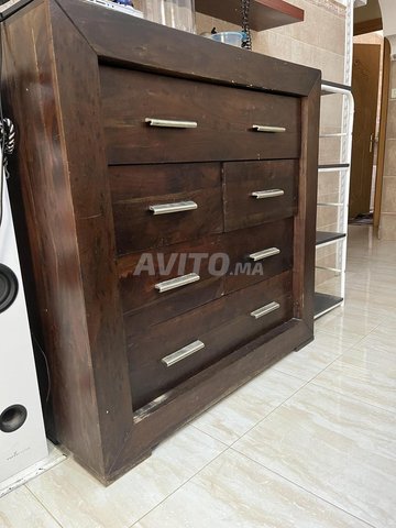 Commode en bois massif