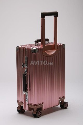 Valise aluminium luxe pour voyage style rimowa