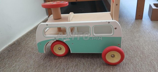 Minibus Porteur 2 en 1 de la marque Vilac