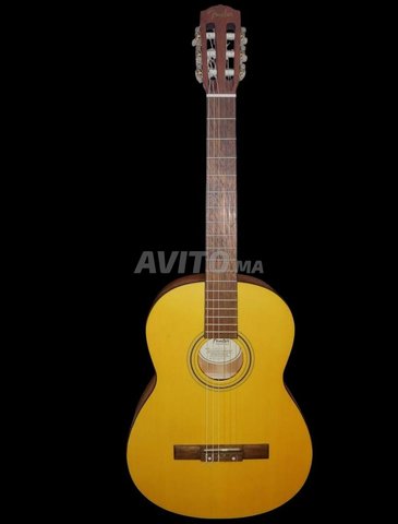 Guitare classique Fender Designed in USA 