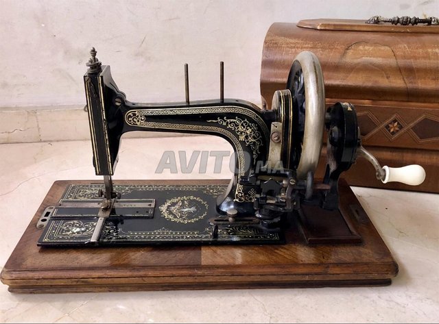 Ancienne Machine à Coudre