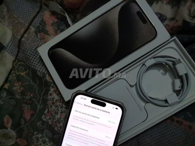 IPhone 15 comme neuf 