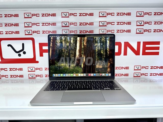 MacBook Air 13' M3 2024 -- 16Go 512SSD Cycles 150