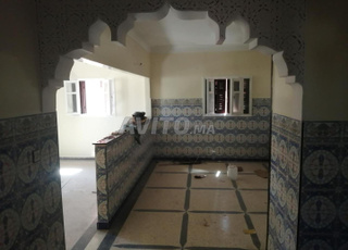 دار شوكا ثلاثة واجهات