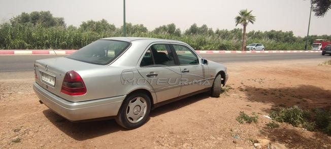 سيارة في حالة جيدة دوانة 1999