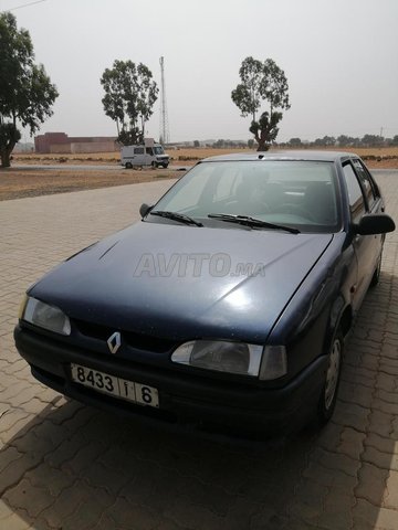 Renault 19