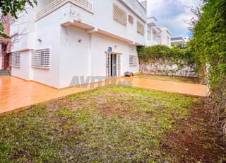 Superbe Villa de 396 m² au Quartier du Golf