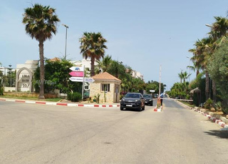 Appartement au centre touristique Marina Golf avec piscine