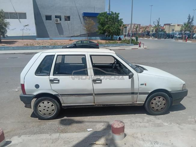 fiat uno essence 
