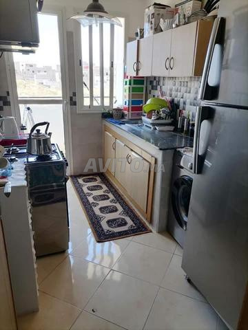 شقة ممتازة في الطابق الأول للإيجار اليومي قريبة من البحر