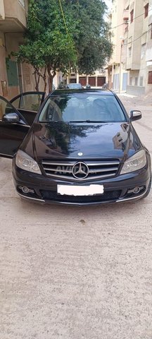 Mercedes Benz 220 