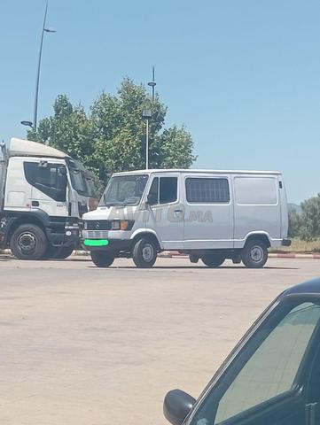 Mercedes-Benz 207D Diesel Manuelle 1985 à Meknès