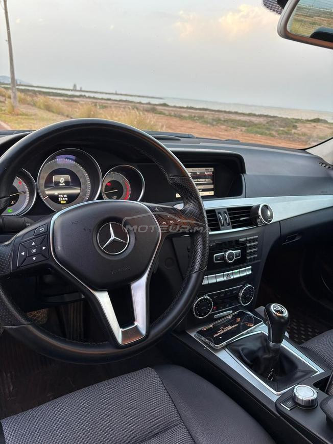 Mercedes-Benz 200 Diesel Manuelle 2014 à Nador