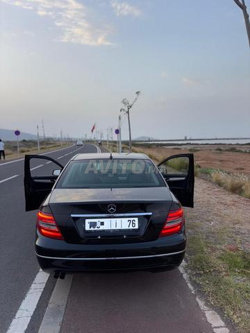 Mercedes-Benz 200 Diesel Manuelle 2014 à Nador - 2
