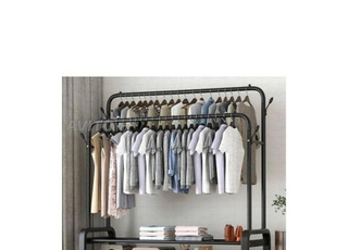 رف ملابس معدني مزدوج الأقطاب. رف ملابس حديدي أسود