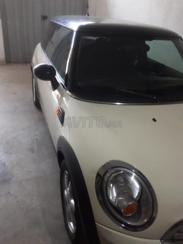 mini couper en très bon état tout options 