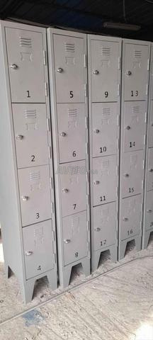 Armoire casier vestiaire métallique Portes