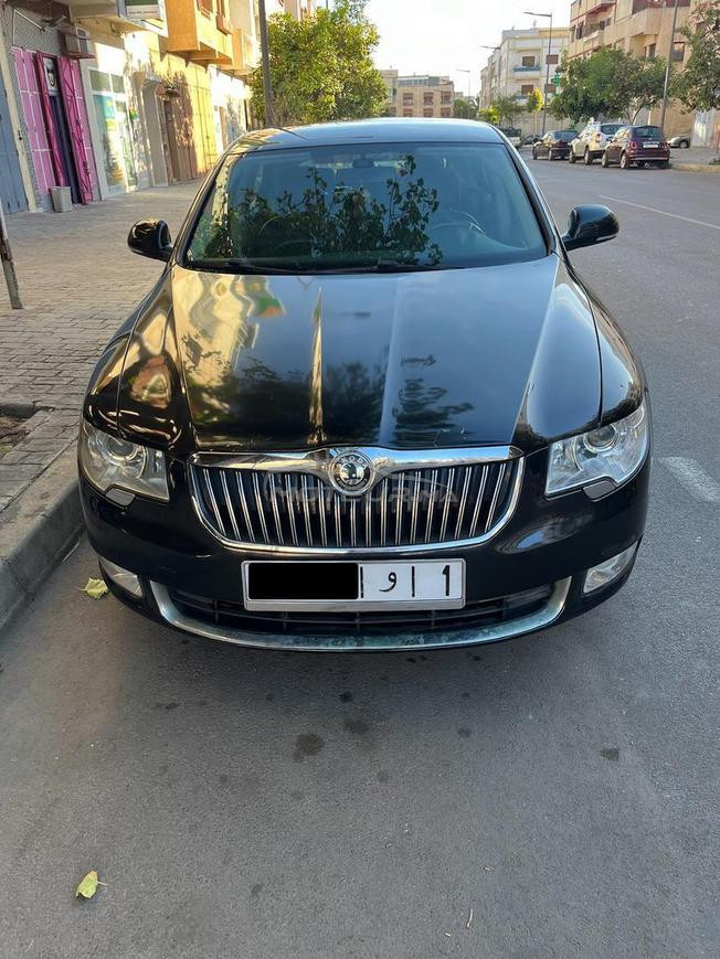 Skoda Superb Déd Auto 2012 à Rabat