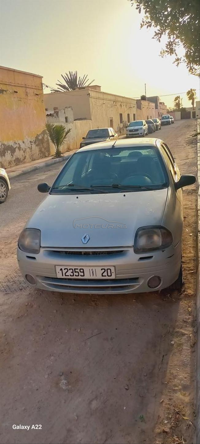 clio 2 classique 2001essence