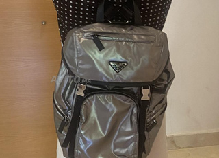 Vends sac à dos Prada 