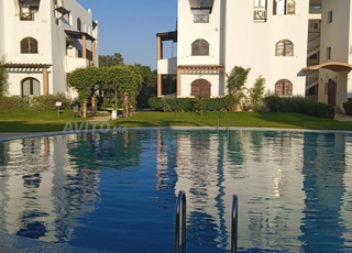 apapprtement ds résidence avec vue sur piscine