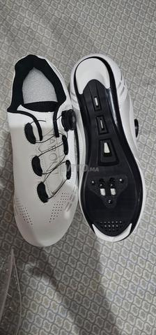 Chaussures cyclistes neuves 