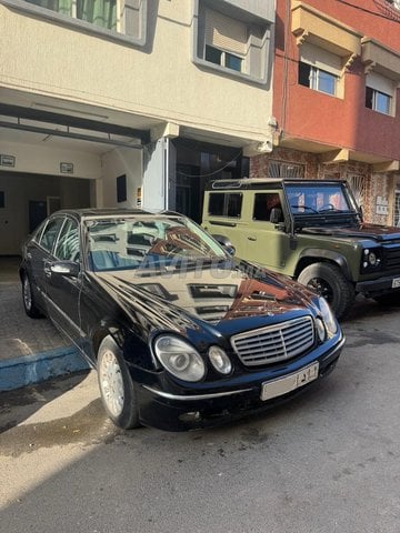 Mercedes-Benz 220 Diesel Automatique 2006 à Rabat