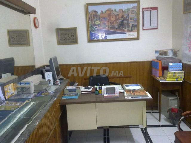 2Deux Magasins A Vendre Fonde de Commercial - 2