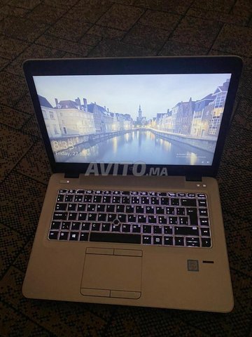 pc hp portable avec accessoires
