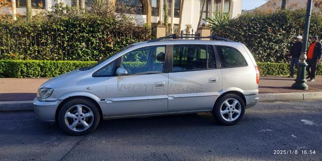 Opel Zafira Diesel Manuelle 2005 à Rabat