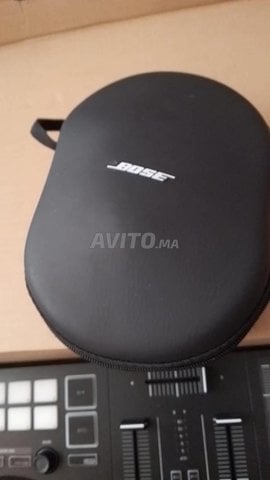 1 Casque Bose QuietComfort Ultra 2500dh à discuter