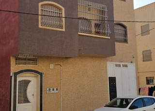 منزل للبيع بمدينة تيزنيت مخدوم على الصح