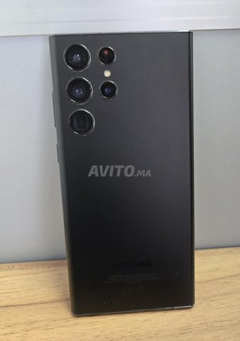 S22 Ultra en tres bon etat
