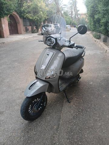 Je met en vente ma moto reef 1ere main 3000km - 2