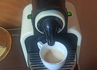 machine Nespresso Delonghi à capsule 