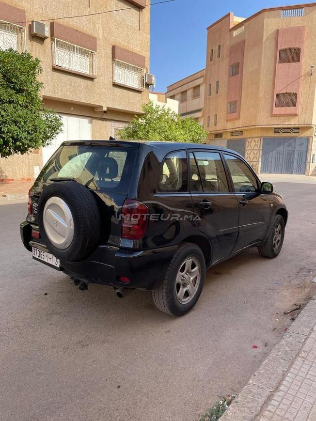 voiture Toyota rave4 modèle 2005 